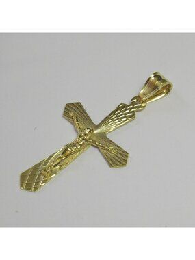 Vintage 14kt Yellow Gold Crucifix Diamond-Cut Pendant With Jesus 5cm 3 grams